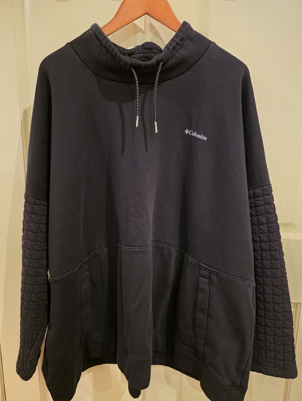 Columbia Pullover Sweatshirt